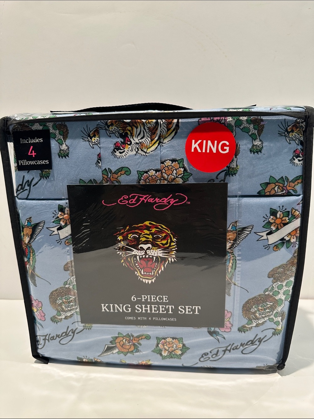 NWT Ed Hardy Classic Tigers 6 Piece King Sheet Set with 4 Pillowcases.